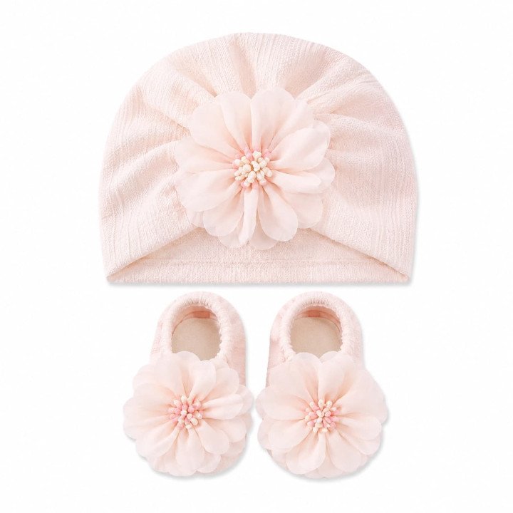 BONNET PLUS CHAUSSONS ROSE CLAIR